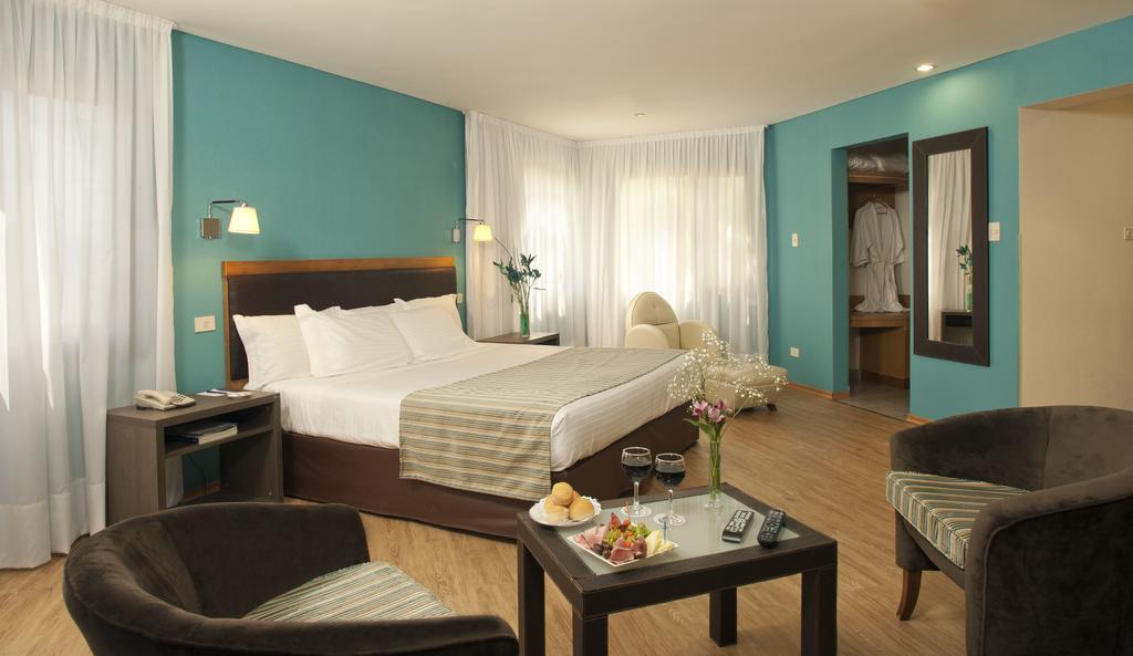 Land Express Neuquen Hotel Kültér fotó