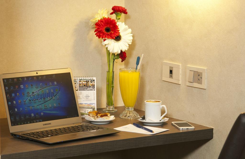 Land Express Neuquen Hotel Kültér fotó