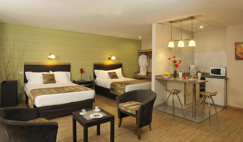 Land Express Neuquen Hotel Kültér fotó